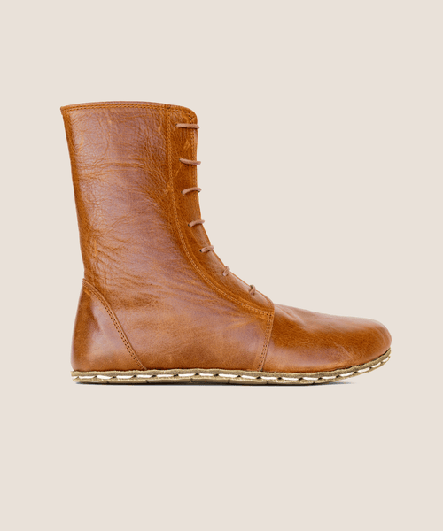Brown earthing boot for men, smooth leather, copper rivet sole — side view