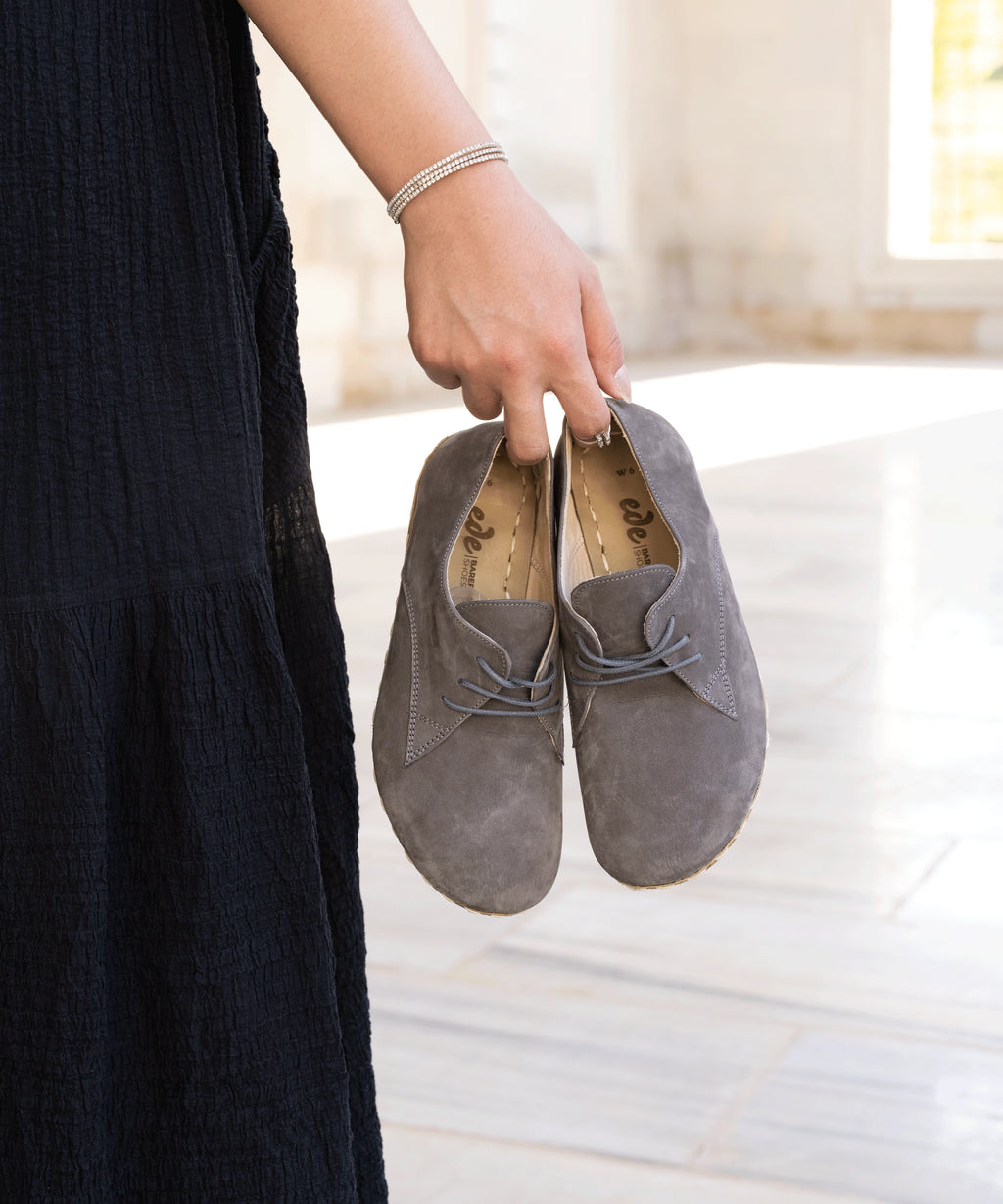 edebarefoot Ashen